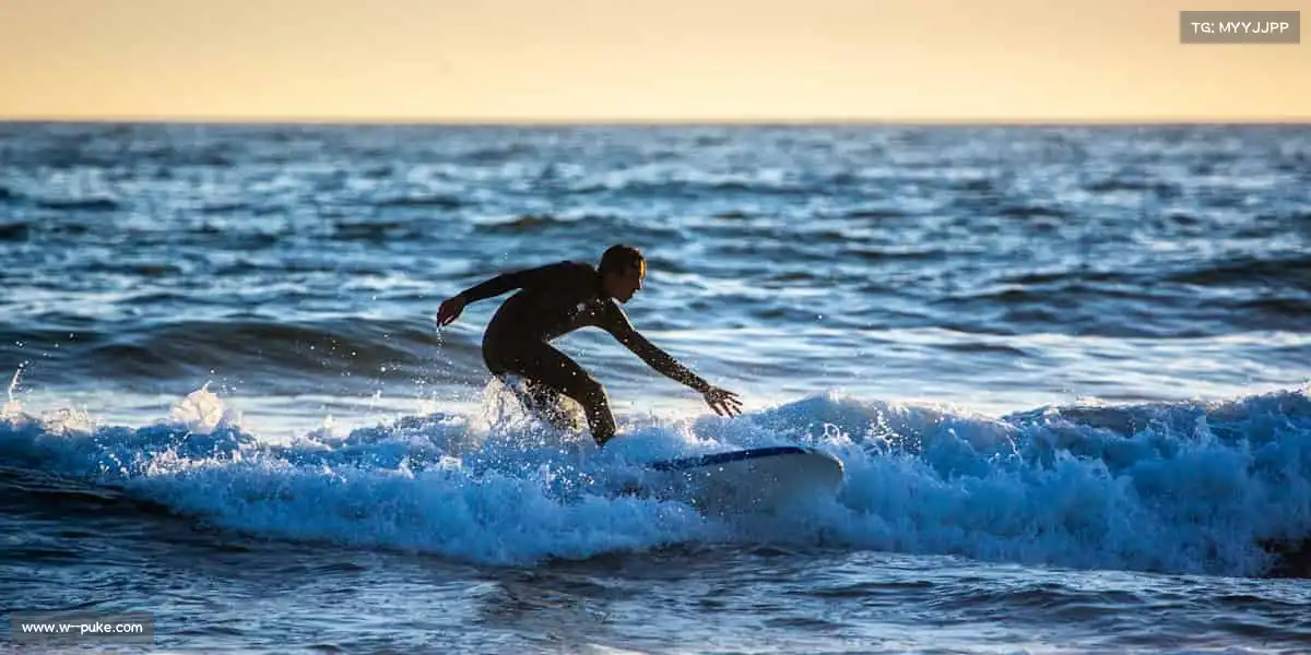 微扑克APP——🦾拳腿组合，攻防一体！